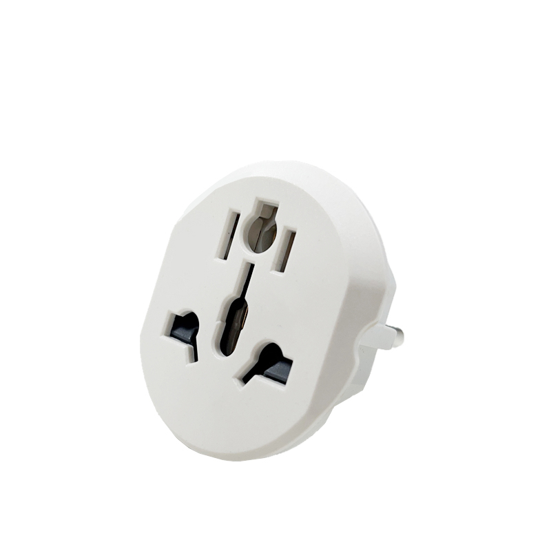 Adapter podróżny uniwersalny 4 – Phone Accessories Uk recenzja i cena