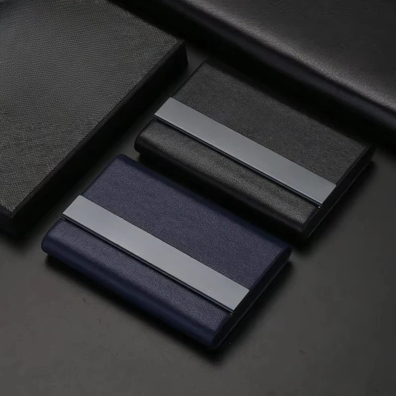 Etui na wizytówki ze skóry PU  – Phone Accessories Company recenzja i cena
